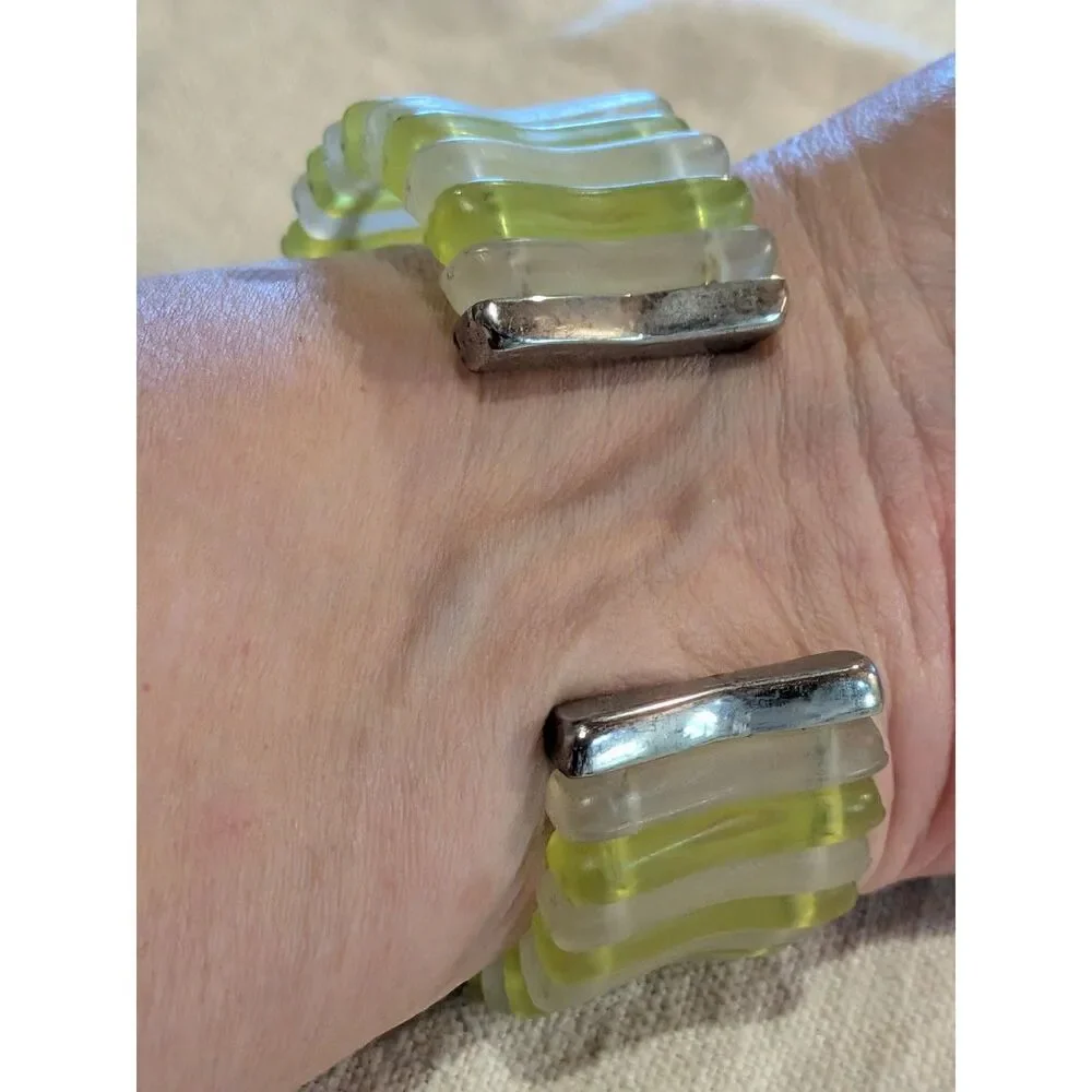 Mondu Quartz Japan Watch